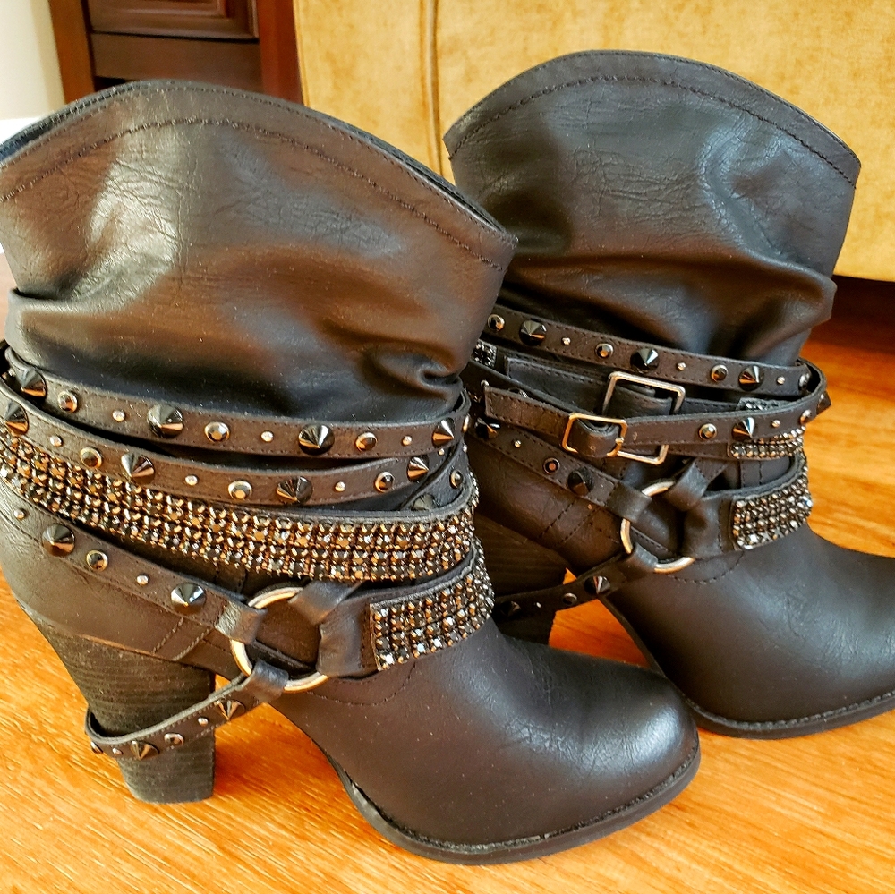 NWOT - Moto bling